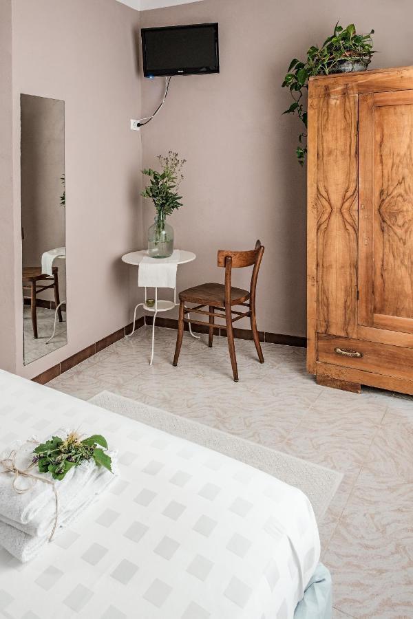Villa Curte Nicia Nizza Monferrato Bagian luar foto
